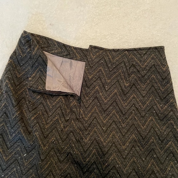 Patterned mini skirt - Picture 2 of 2